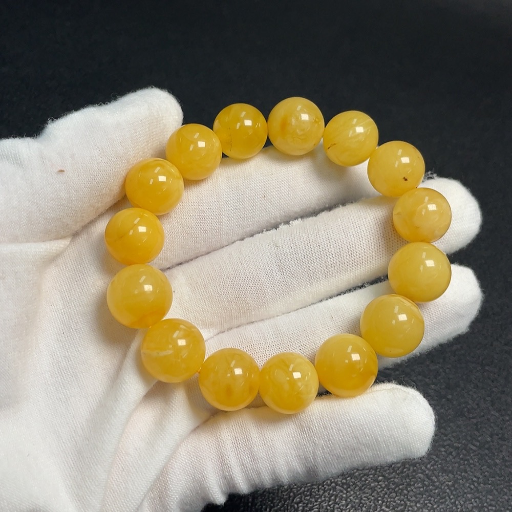 C33852730 Amber Beeswax Bracelet with Partial Visible Repairs, Total Weight Approx. 17.26g, Size ~12.1mm