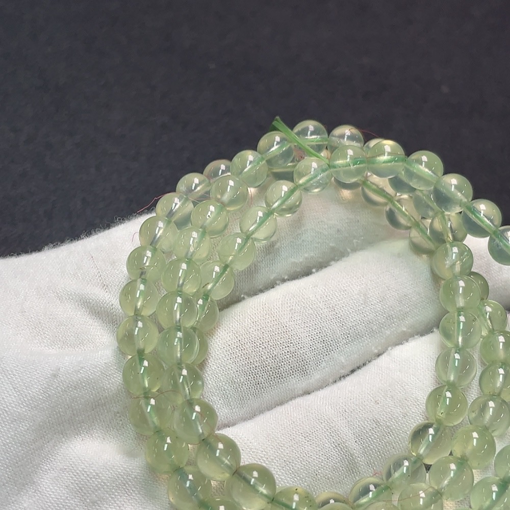 C33890776 Prehnite Bead Strand Total Weight Approx. 36.72g Size About 6.3mm