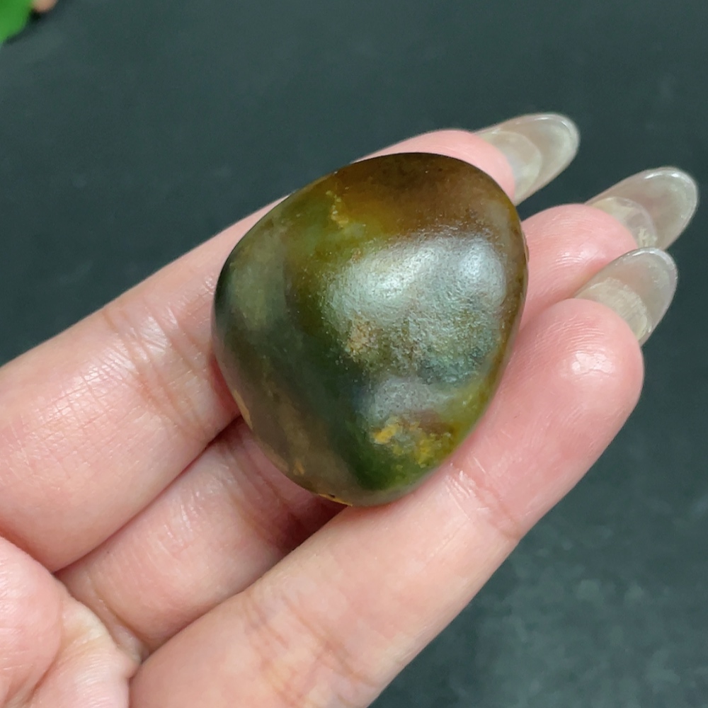 H30551071 Hetian Jade Pendant    God of Wealth    Total weight: approx. 31g    Undetermined skin color origin