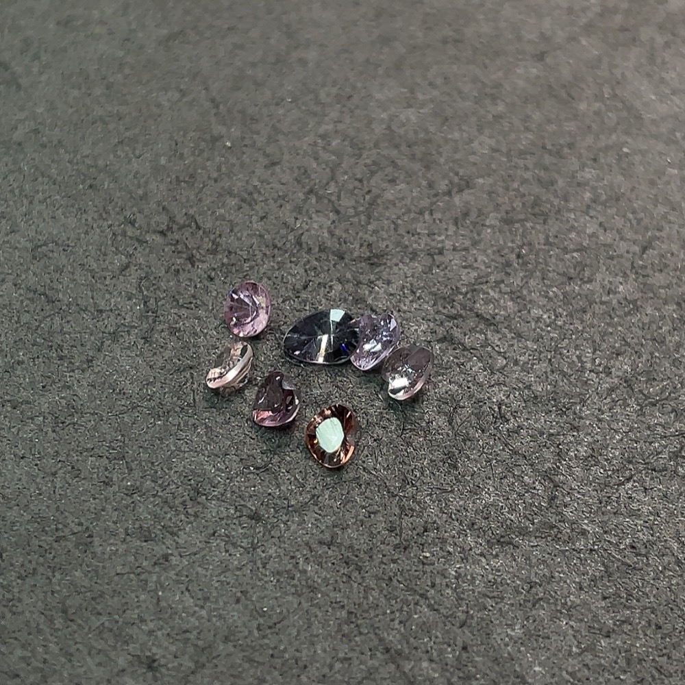 C34038723 Spinel loose stone Total weight approx. 2.07ct Sell as a Lot