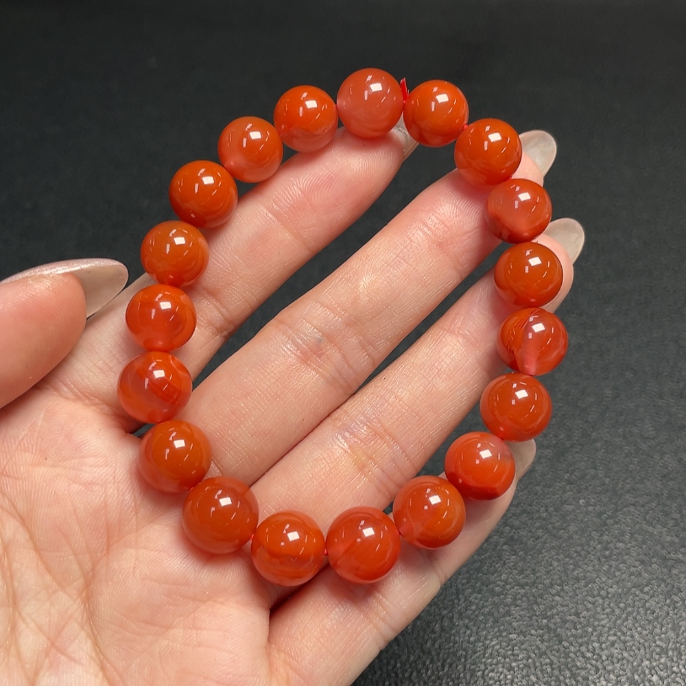 C34992036 Red Agate Bracelet with Visible Organic Matter, Total Weight Approx. 29.50g, Size About 10.4mm