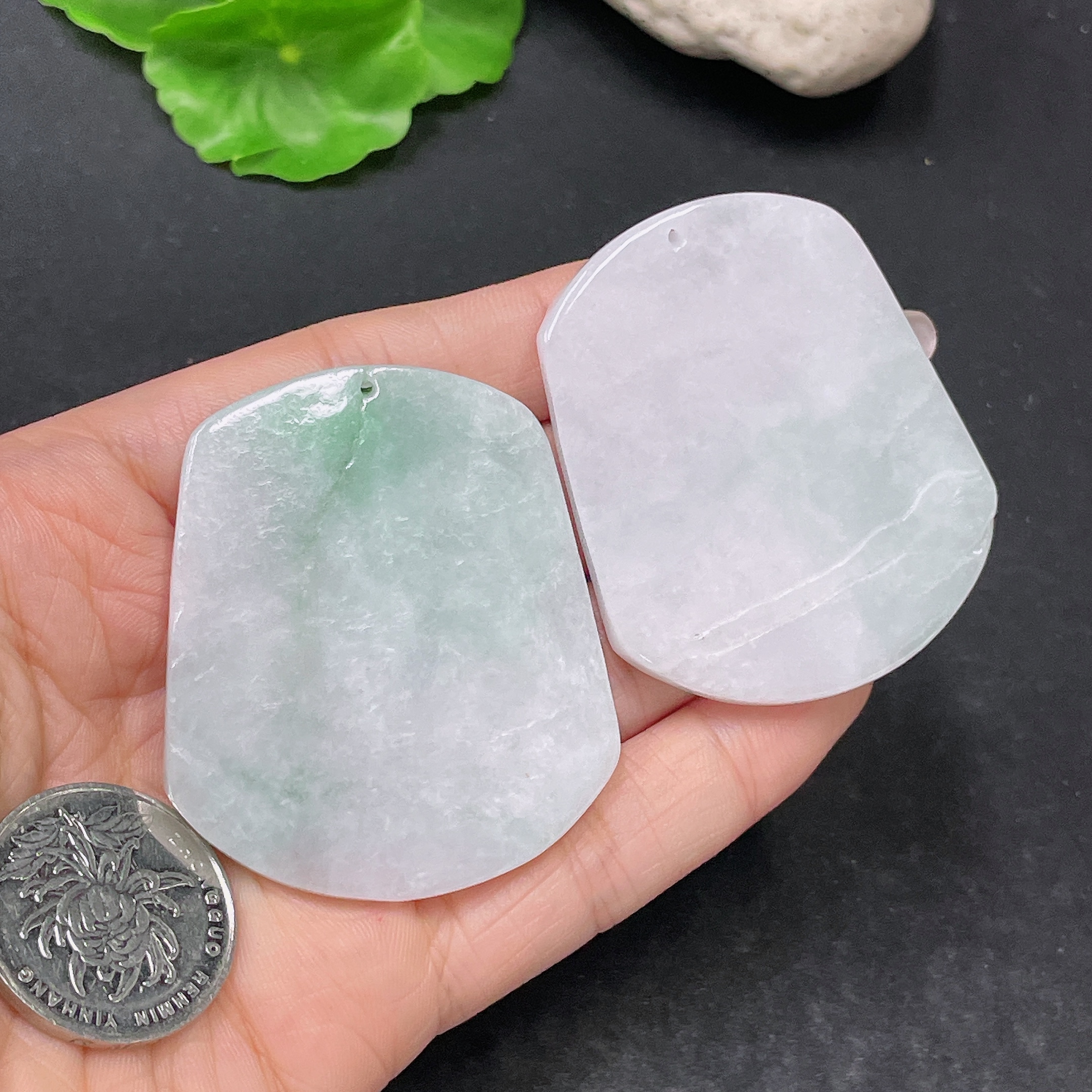 F35137957 Jadeite Dragon Pendant Sell as a Lot