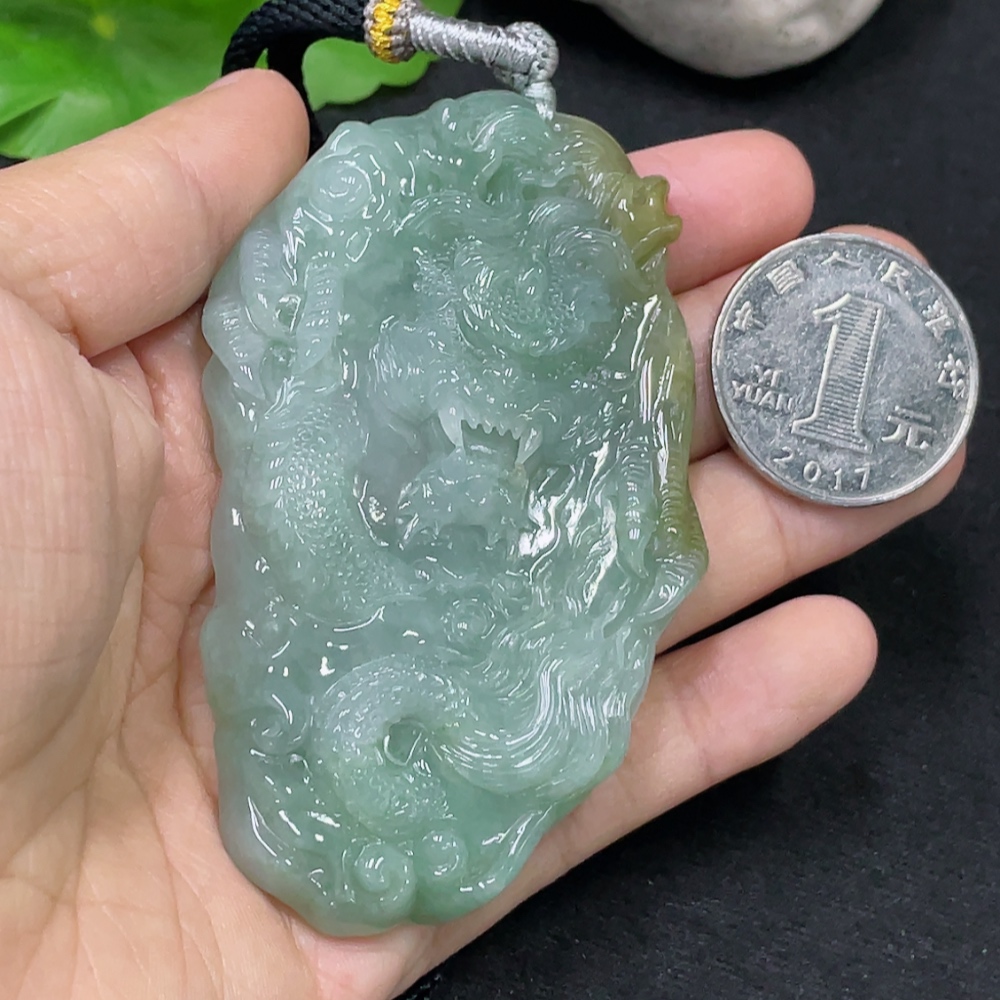 F31611523 Jadeite Dragon Pendant Total Weight Approximately 67.4g (Including Rope Weight)