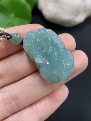 F42969120 翡翠貔貅挂件 货品总重约16.75g