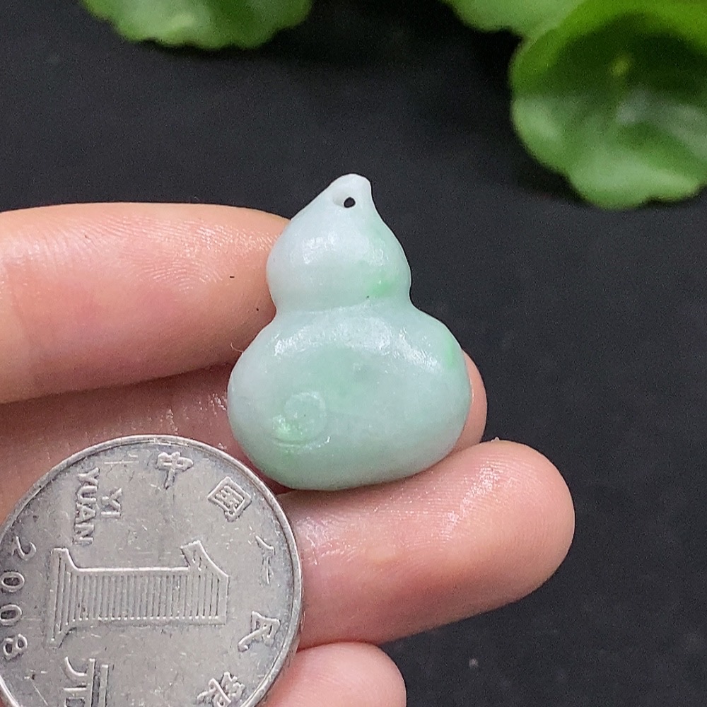 F34029197 Jadeite rough pendant gourd total weight about 8.8g