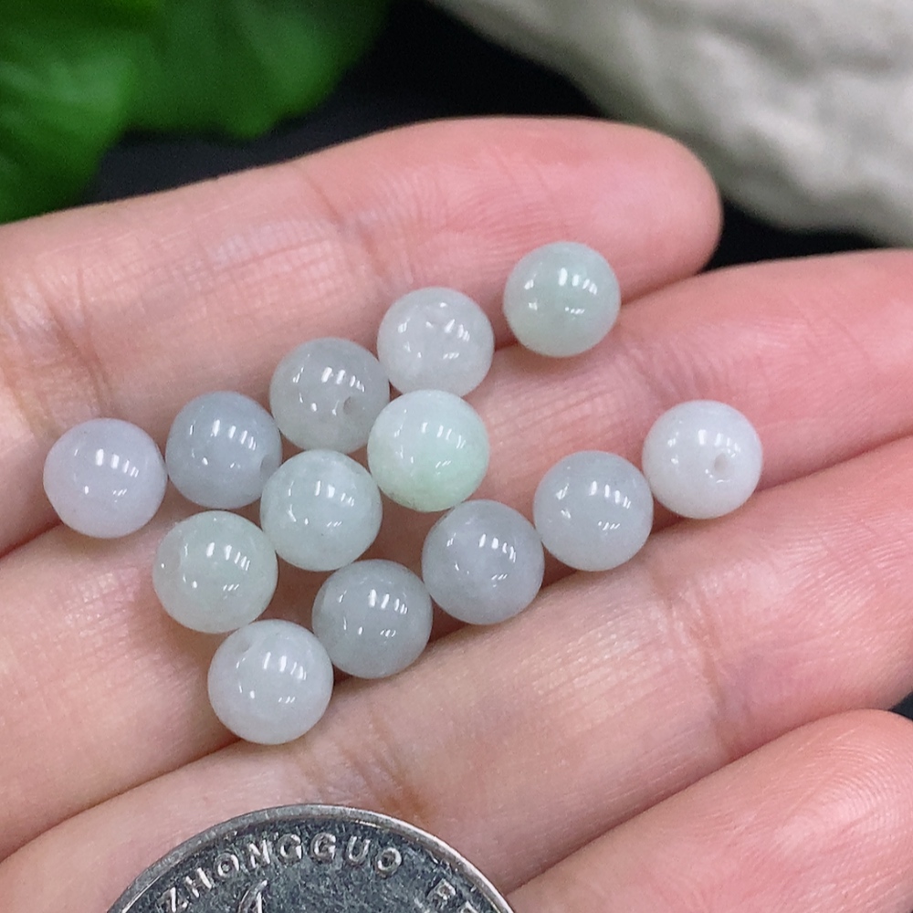 F34071700 Jadeite Beads Sell as a Lot
