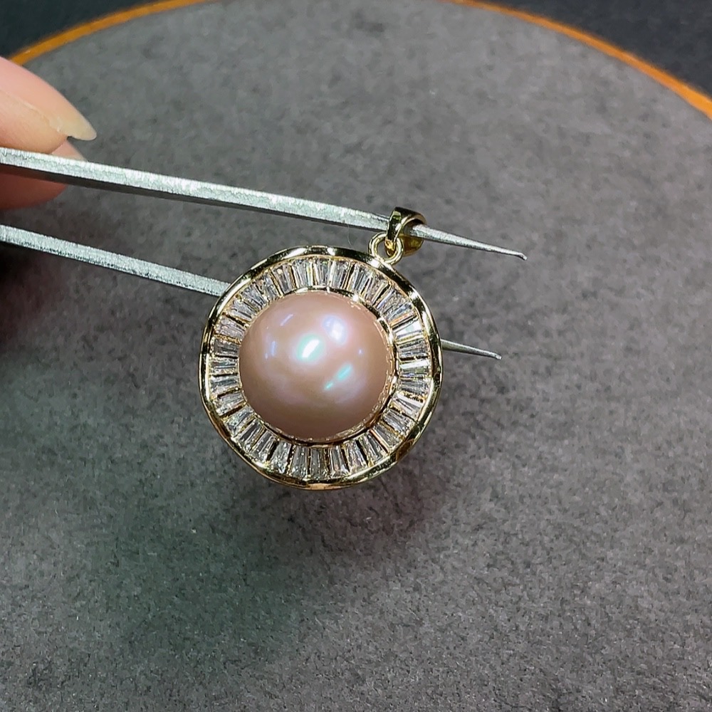 C34037974 Pearl Pendant Non-Gold Total Weight Approx. 6.02g Size About 12.7mm