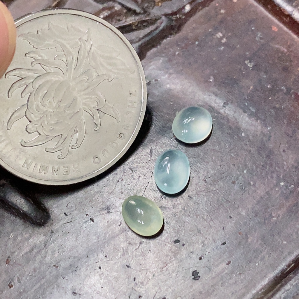 F32733052 Jadeite Cabochon Set
