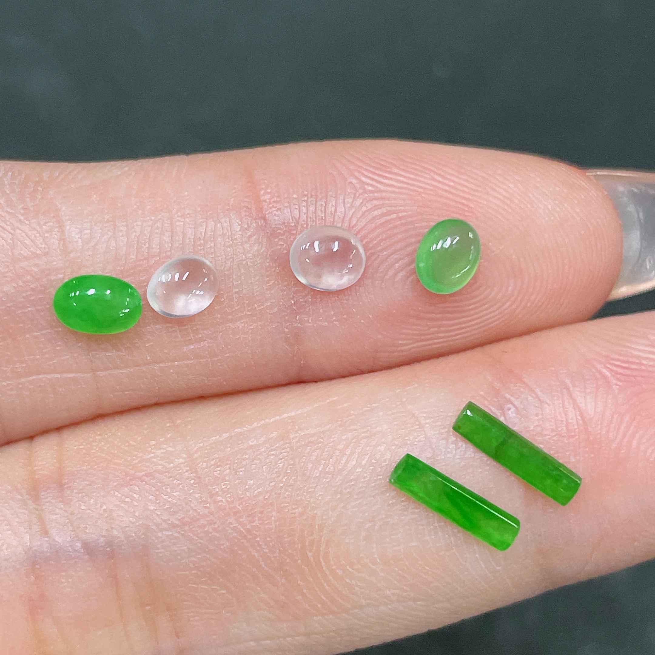 F34020704 Jadeite Inlaid Pieces Sell as a Lot