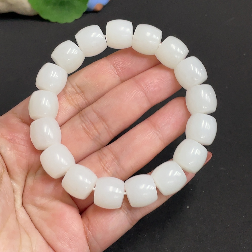H35117924 Hetian Jade Bracelet, Size 12.2mm approx., Total Weight about 61.2g