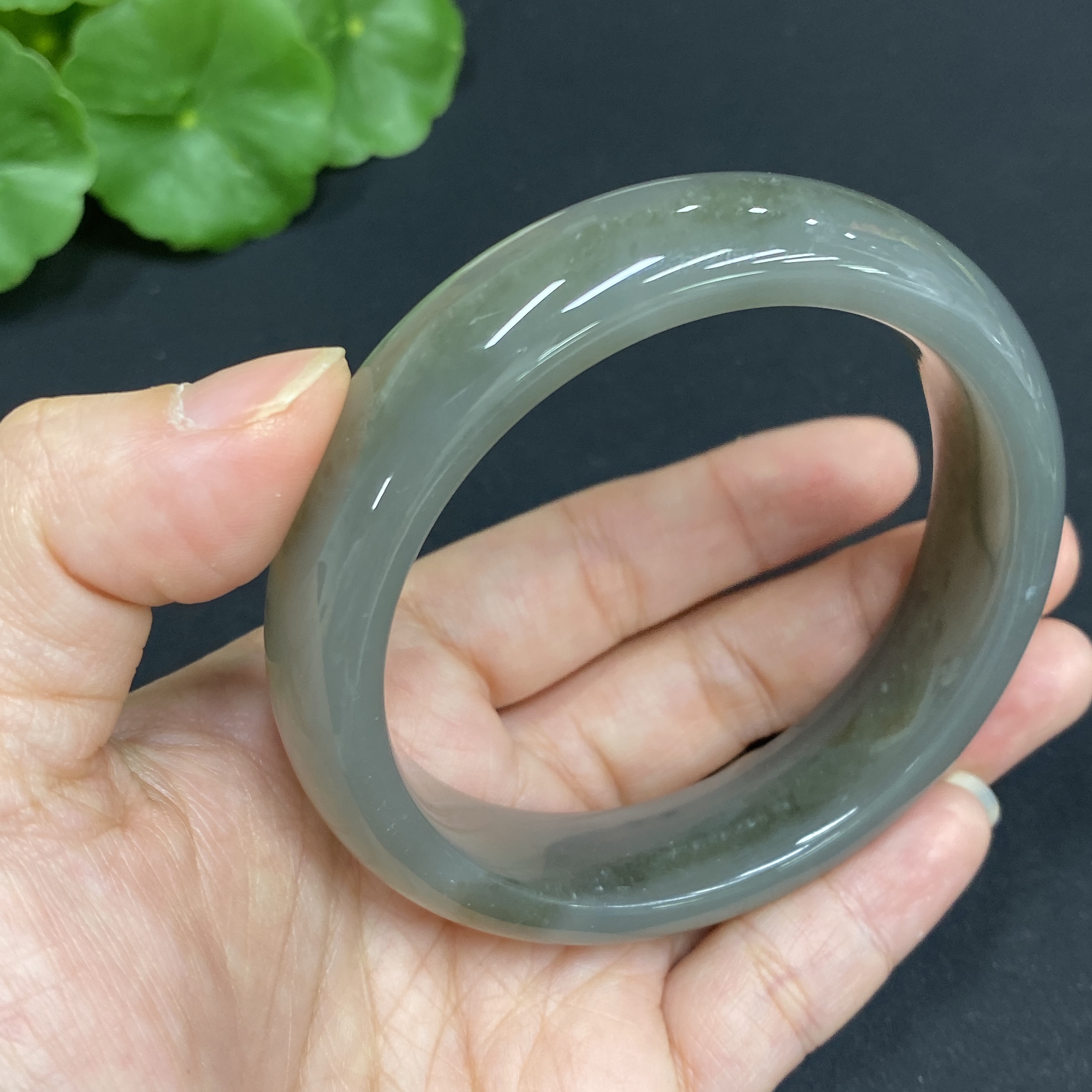 H34987079 Hetian Jade Round Bracelet Size 57.8 Total Weight Approx. 67.9g