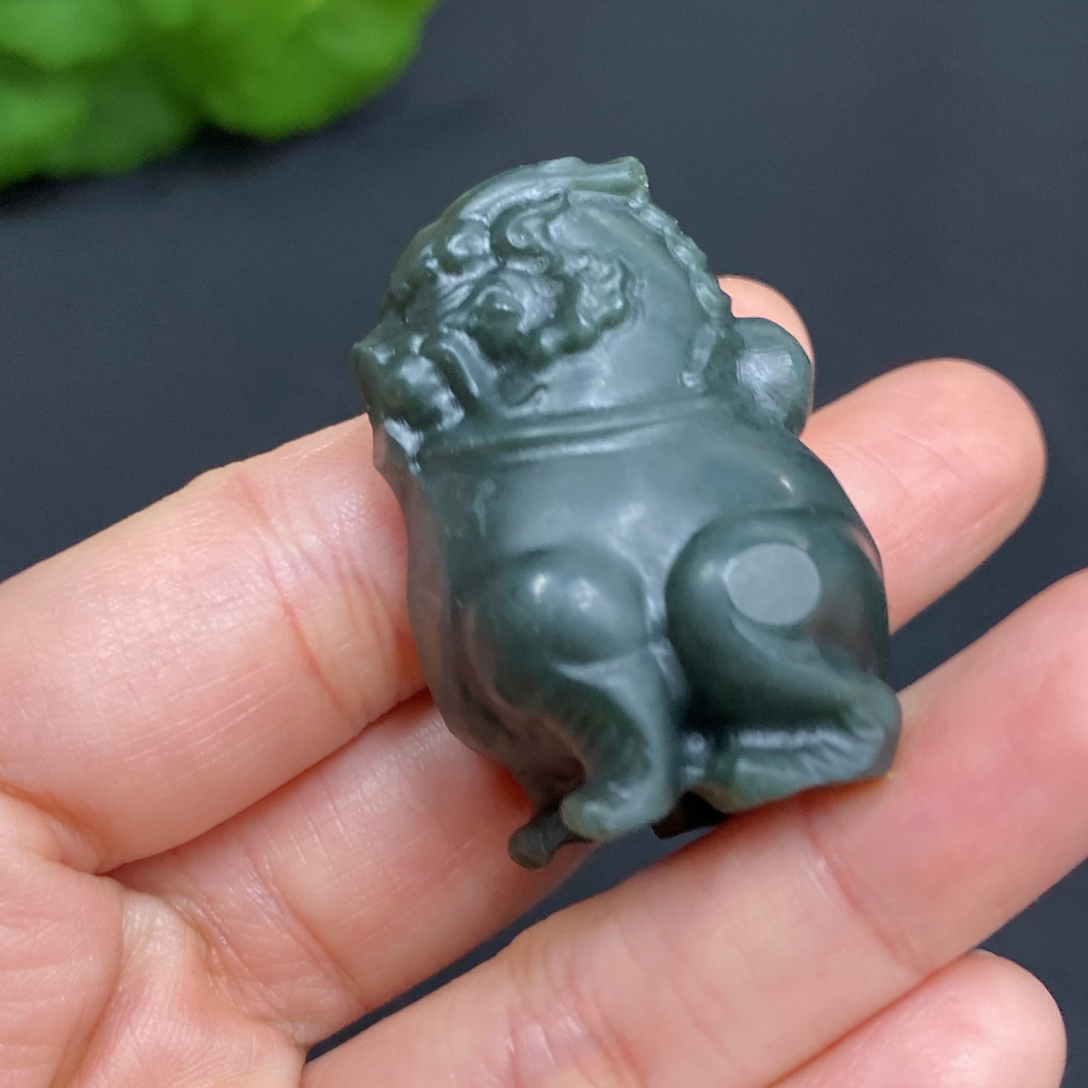 H29429787 Hetian Jade Pendant  Auspicious Beast  Total Weight: approx.28.3g