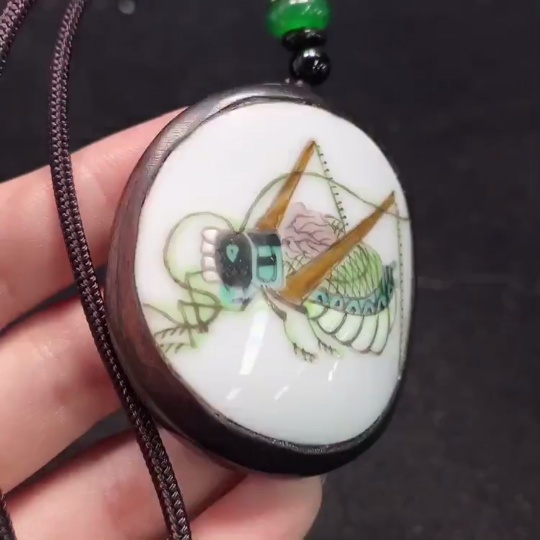 W26018526 Ceramic Pendant with Painted Porcelain Inlay (Subject to the actual item)