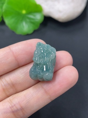 F41934834 翡翠挂件貔貅 货品总约重6.6g