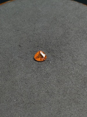 C33921511 Garnet loose stone, total weight about 1.42 carats