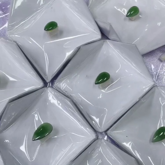 F31638072 Jadeite Inlaid Pieces Sell as a Lot