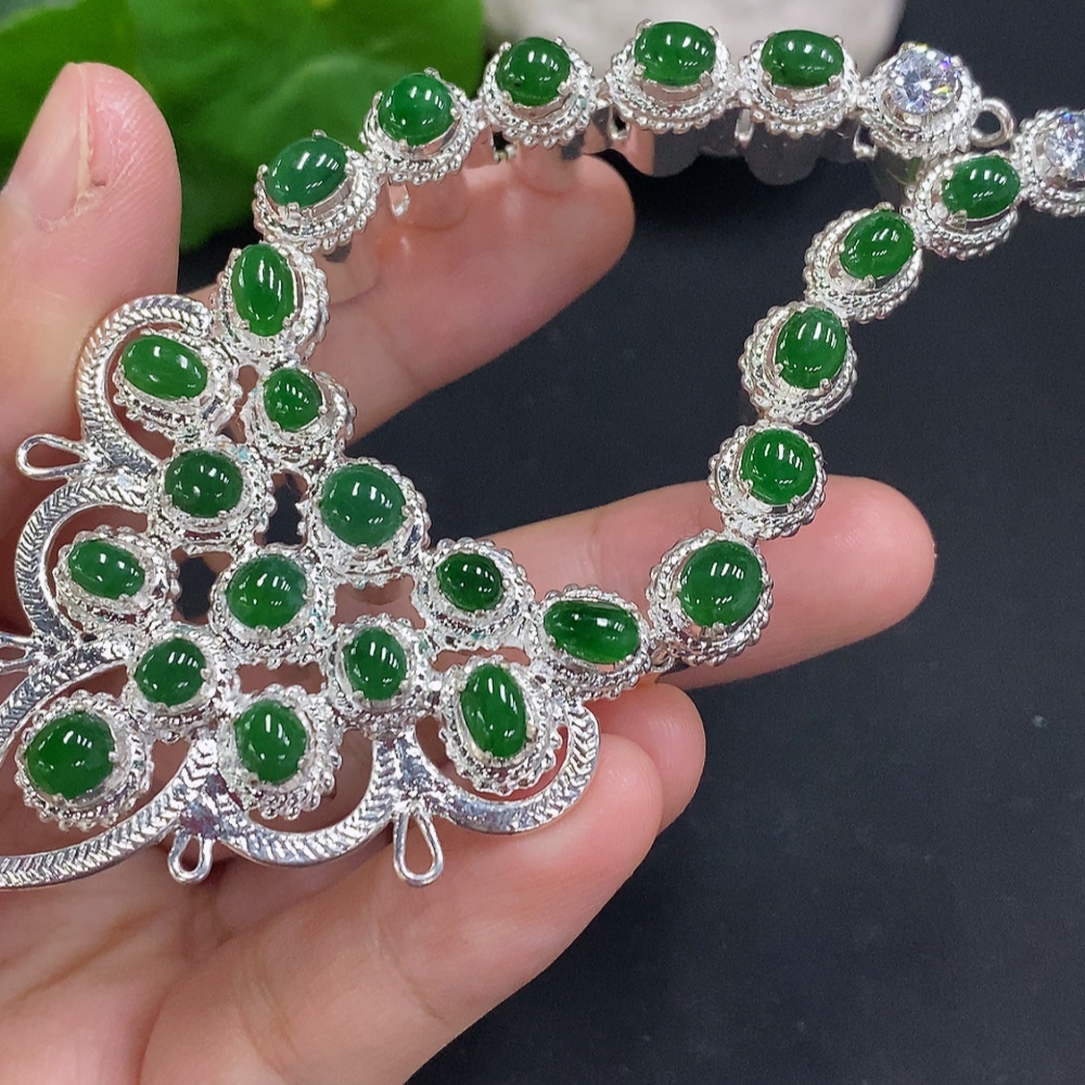 F32775956 Jadeite Cabochon Sell as a Lot Non-Gold Setting