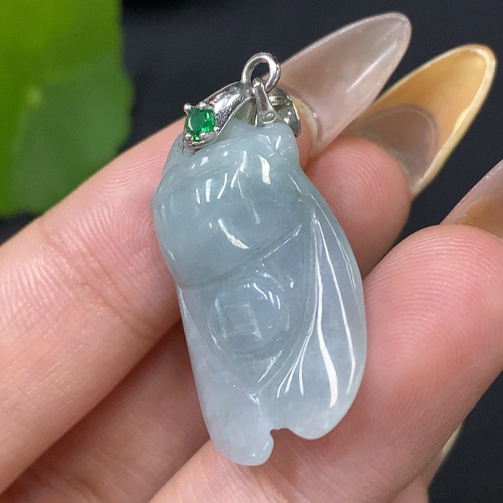 F29436553 Jadeite Pendant Non-Gold with Non-A Grade Beads Total Weight Approx. 5.62g