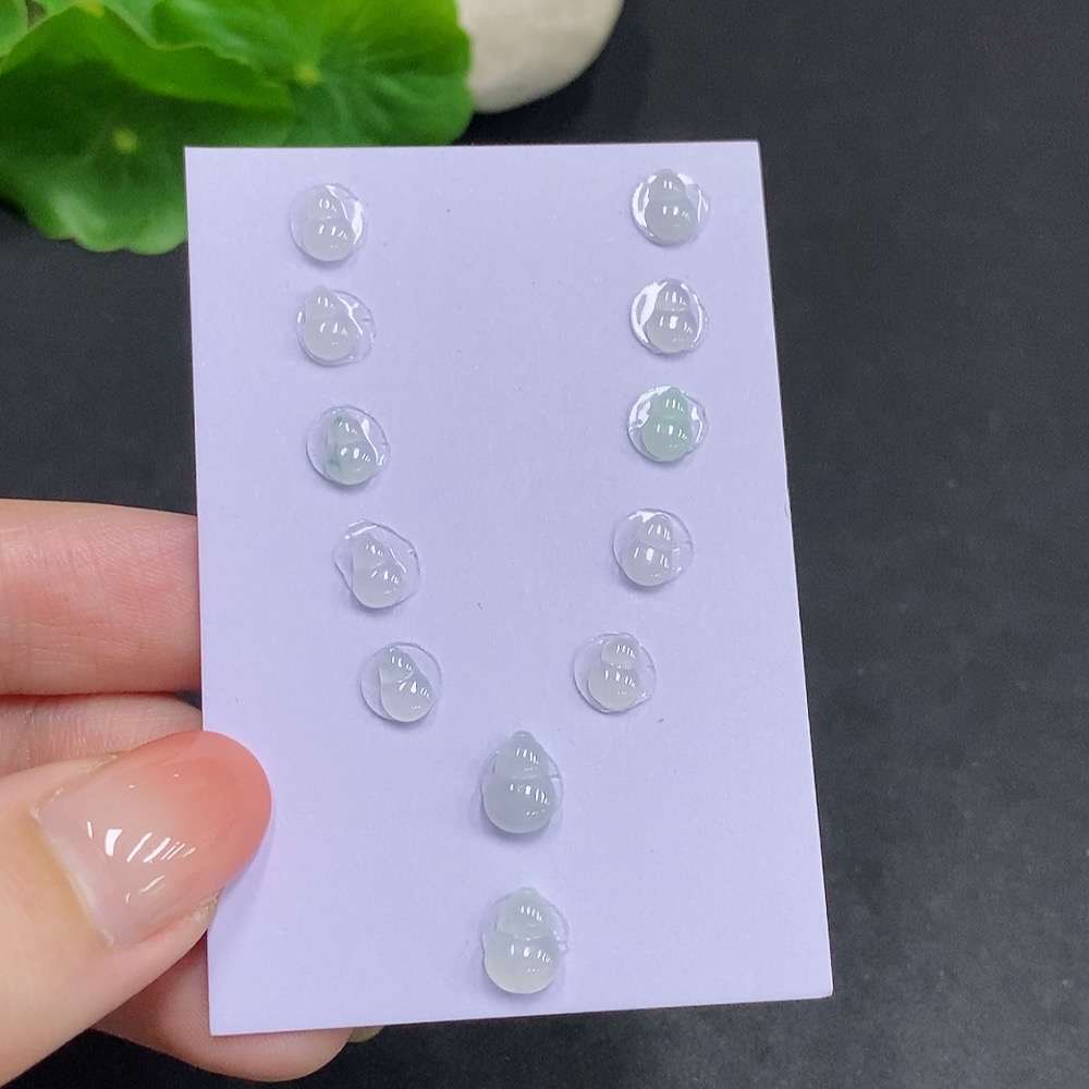 F34035695 Jadeite Inlaid Pieces Sell as a Lot