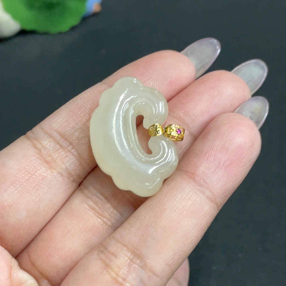 H34957083 Hetian Jade Inlaid Pendant Ruyi Total Weight About 7.9g 18k