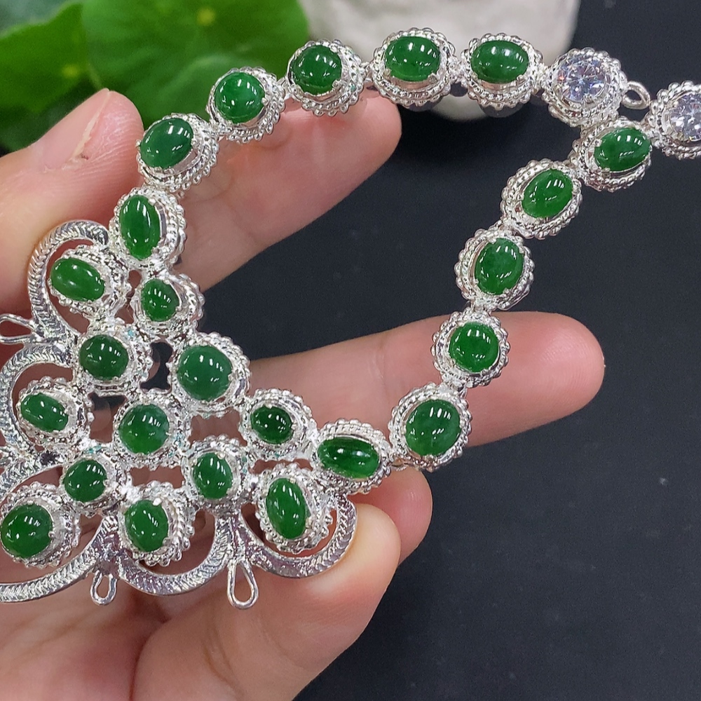 F32775956 Jadeite Cabochon Sell as a Lot Non-Gold Setting