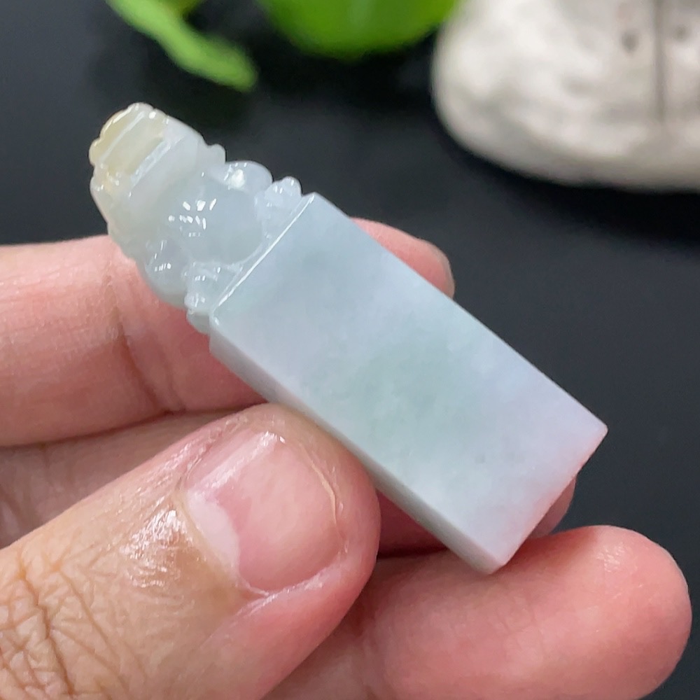 F30493739 Jadeite Pi Xiu Seal Total Weight Approx. 16.4g Color Origin Undetermined
