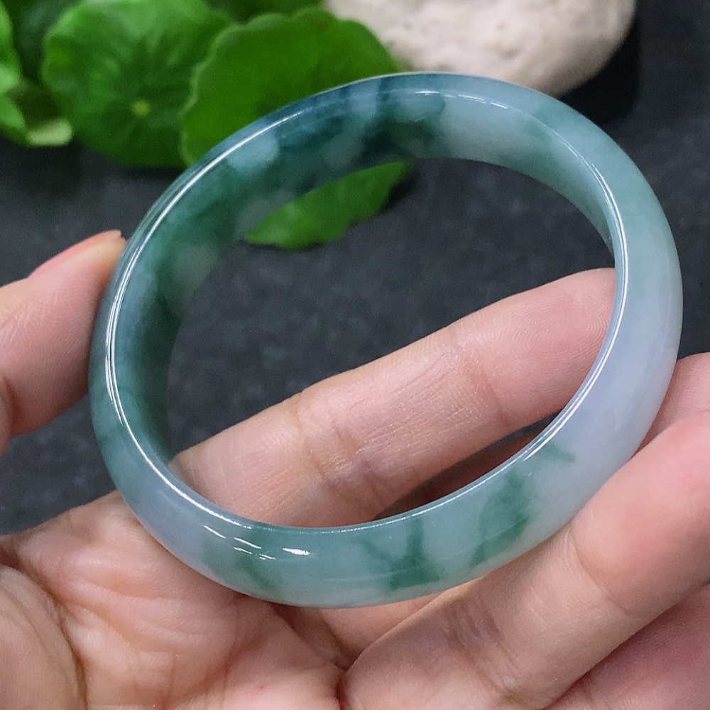 F34010267 Jadeite Concubine Bracelet Size 51.5/46.4mm Total Weight Approx. 37.66g