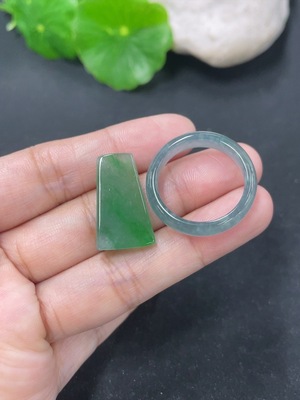 F46551116 翡翠挂件 戒圈 一手走