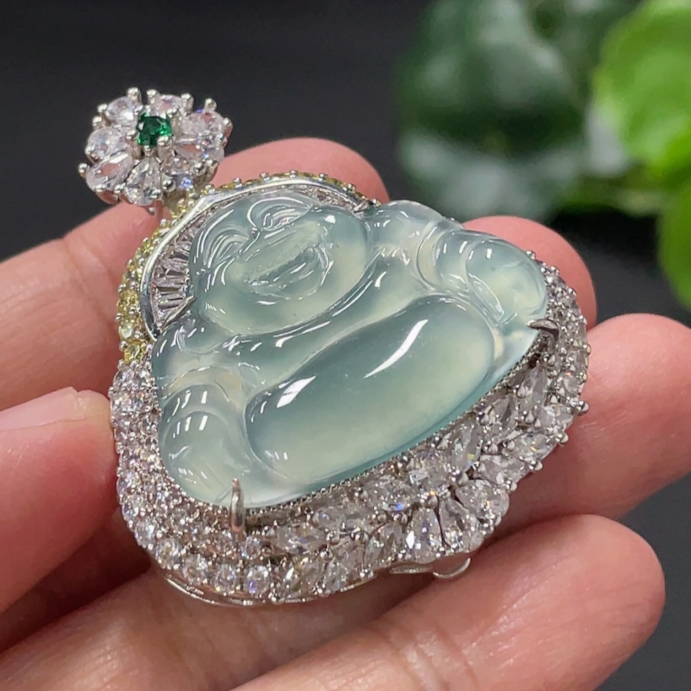 F29355641 Jadeite Buddha Inlaid Pendant Non-Gold Inlaid Total Weight About 20.2g
