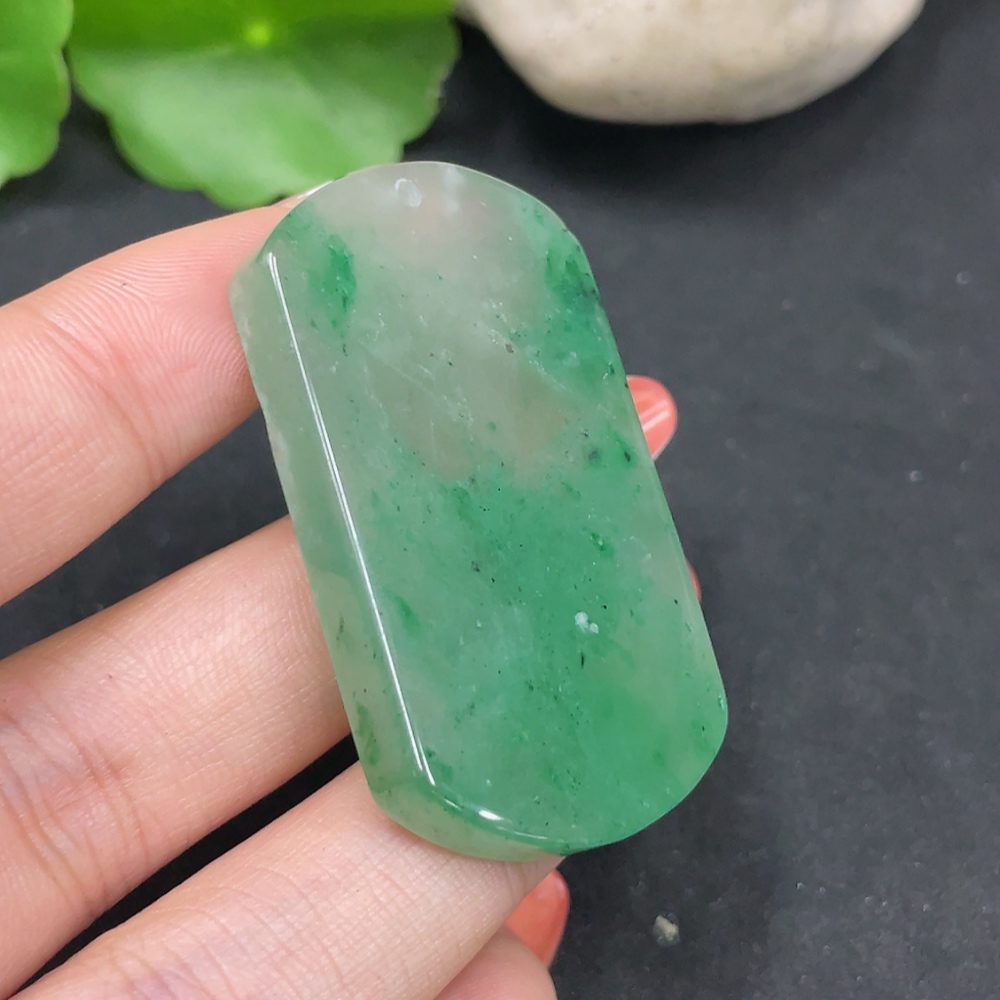 H35084303 African Emerald (Dulong Jade) Pendant