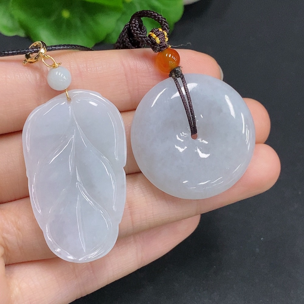 F32807024 One Lot of Jadeite Pendants with Non-Jadeite Beads