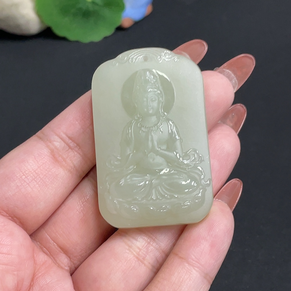 H35101301 Hetian Jade Pendant Guanyin Total Weight Approx. 37.2g