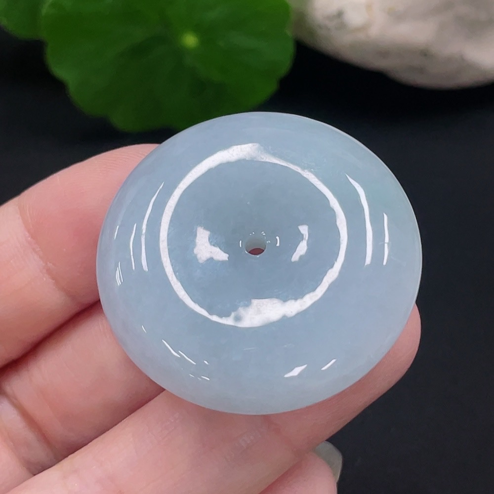 F31675405 Jadeite Safety Buckle Pendant, Total Weight Approximately 20.3g