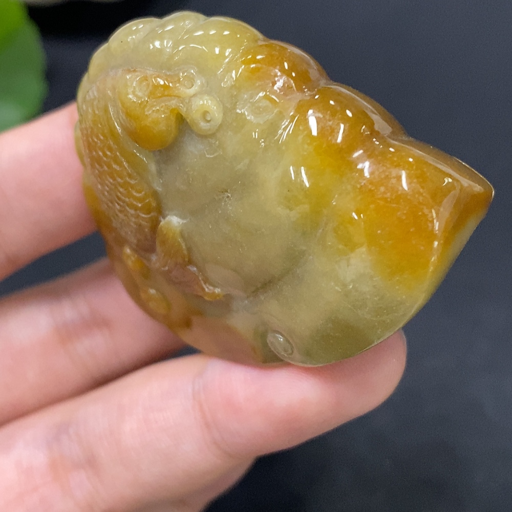 F29357149 Jadeite "Wealth and Prosperity" Pendant