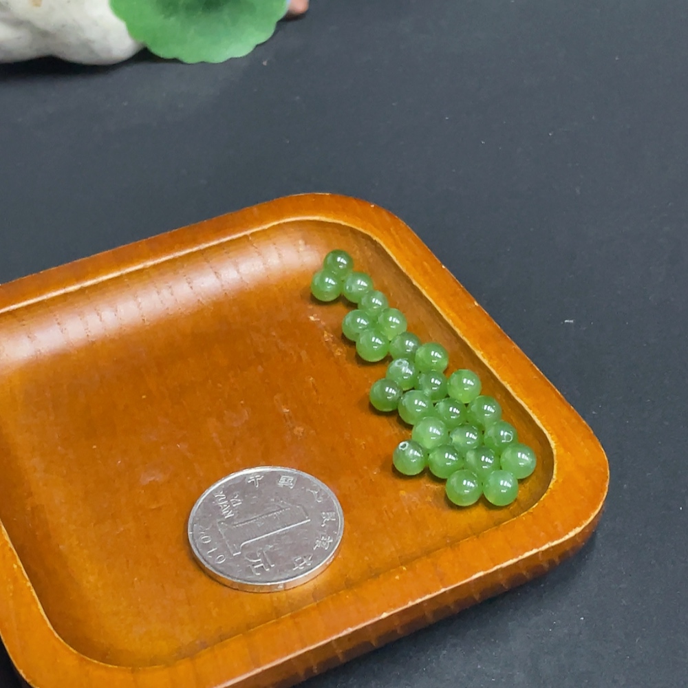 H34972394 Hetian Jade Jasper Loose Beads Approx.5.6mm Total Weight About 7.8g Sell as a Lot