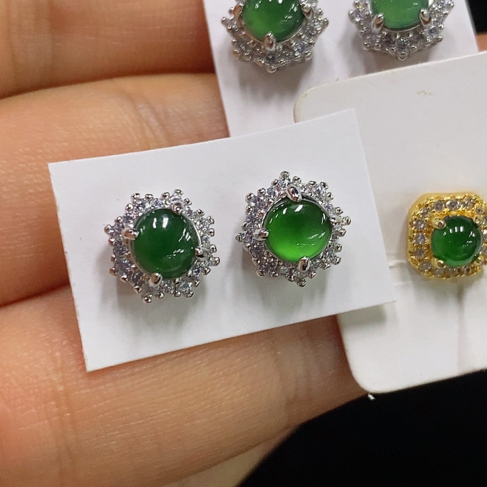 F34974870 Jadeite Inlaid Earrings Non-Gold