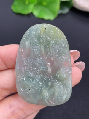 F42971210 翡翠挂件 观音 货品总重约18.9g