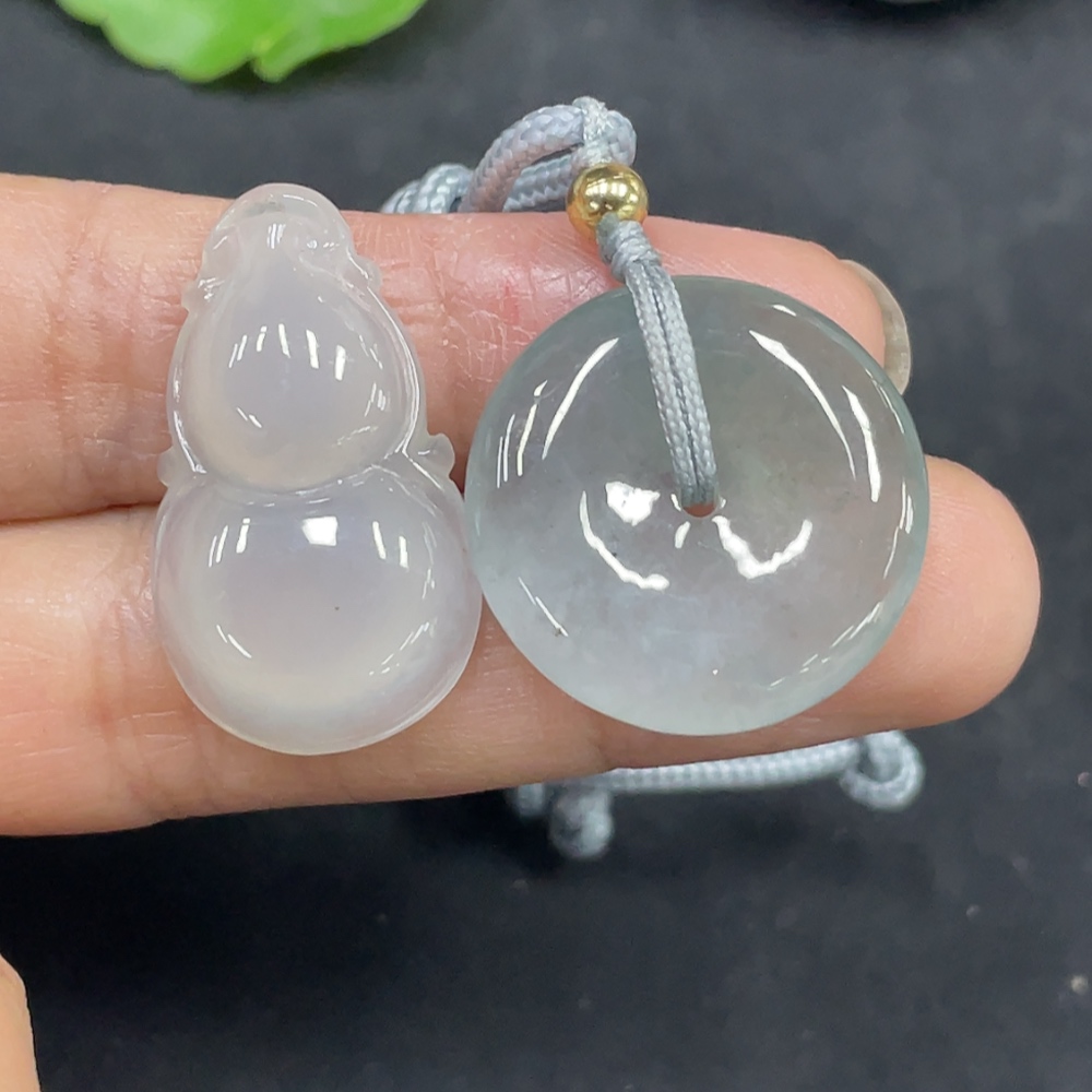 F30499377 Jadeite Pendant Sell as a Lot Non-Gold