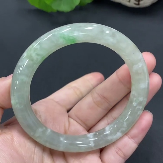 F10113583 Jadeite Round Bangle Size 55.8