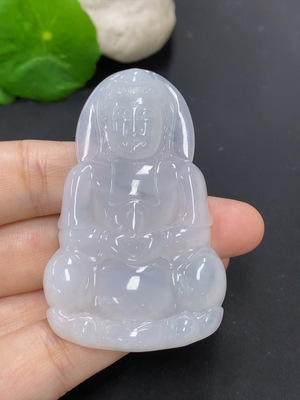 F46616115 翡翠观音挂件 货品总重量约26.7克
