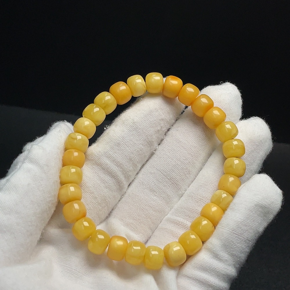 C34065990 Amber Beech Rosary Bracelet Total weight about 8.6g Size about 7.8mm