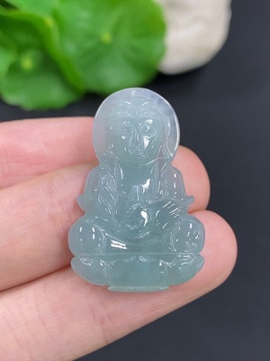 F46555266 翡翠观音挂件 货品总重量约5.5克