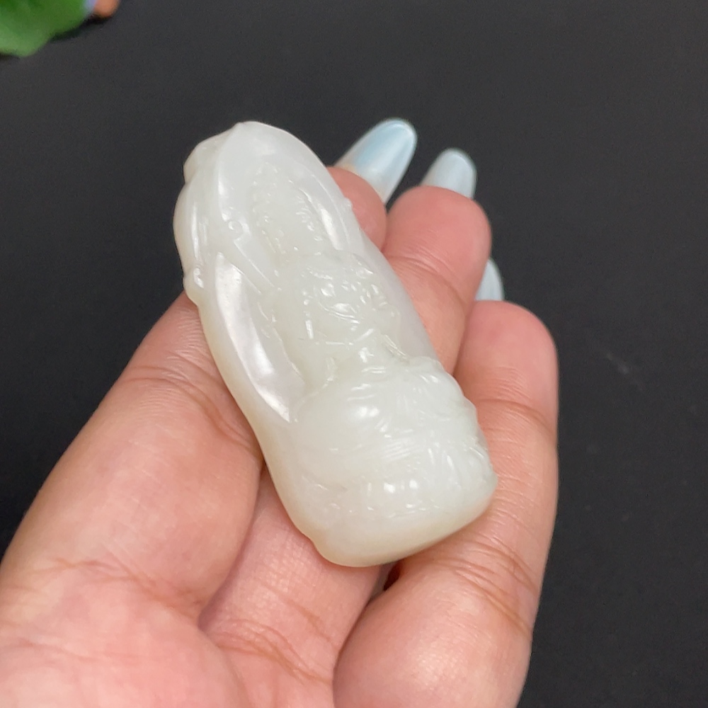 H31633228 Hetian Jade Pendant Guanyin Total Weight Approx. 28.3g