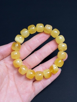 C23681673 Amber Beeswax Bracelet Total Weight Approx.20.09g Size About12.2mm