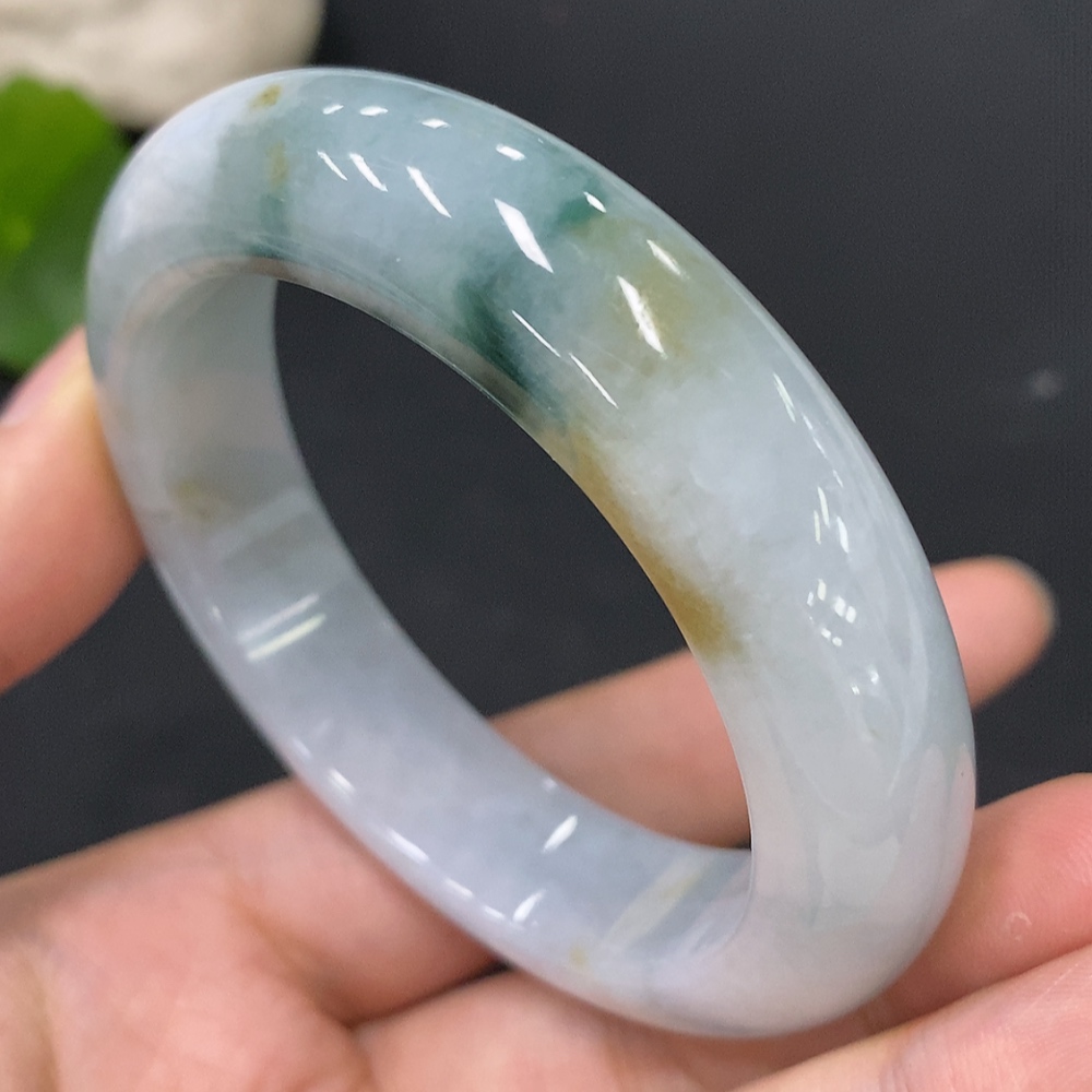 F29357141 Jadeite Regular Round Bangle 52.2 Size Total Weight Approx. 64.42g Containing Other Mineral Components with Cracks
