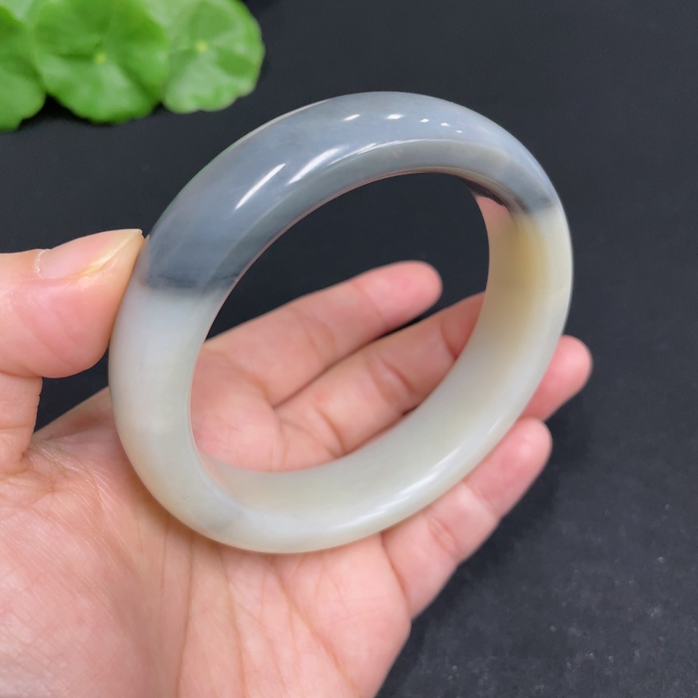 H34052074 Hetian Jade Round Bracelet Size 60.5 Total Weight Approx. 77.8g