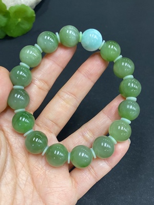 H29428317 Hetian Jade Bracelet, Approx. 12.4 mm Beads, Total Weight Approx. 54.8g