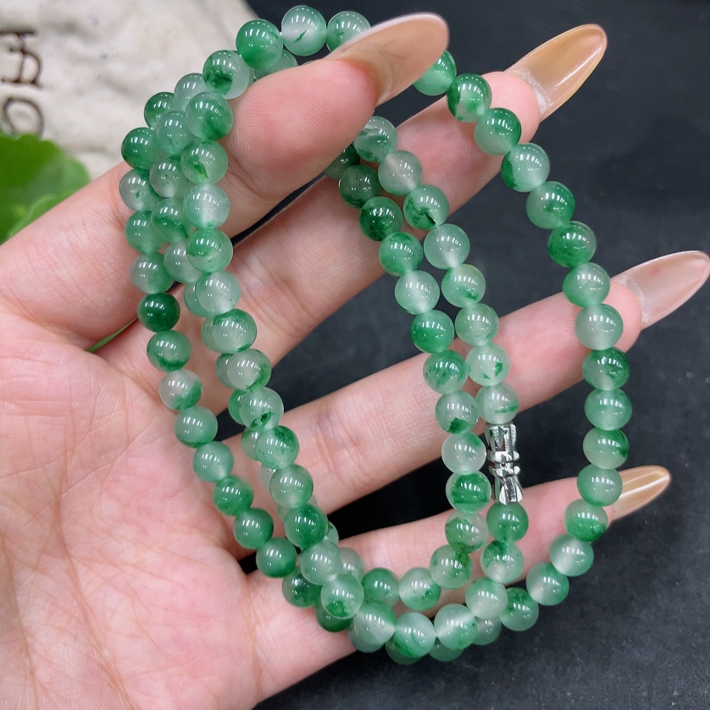 H32726228 African Emerald (Dulong Jade)