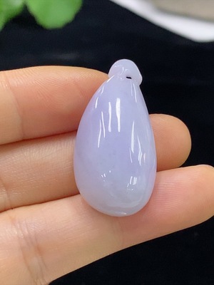 F32732044 Jadeite Fu Gua Pendant