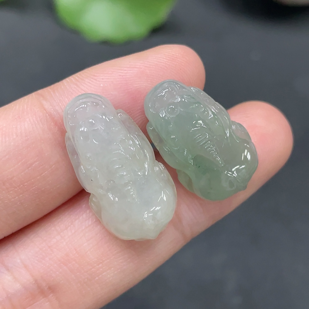 F20268576 Jadeite Pixiu Pendant Sell as a Lot